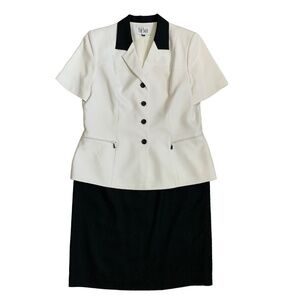 Le Suit Size 14 Suit Black White Skirt Blouse Gold Zippered Pockets Career Wear
